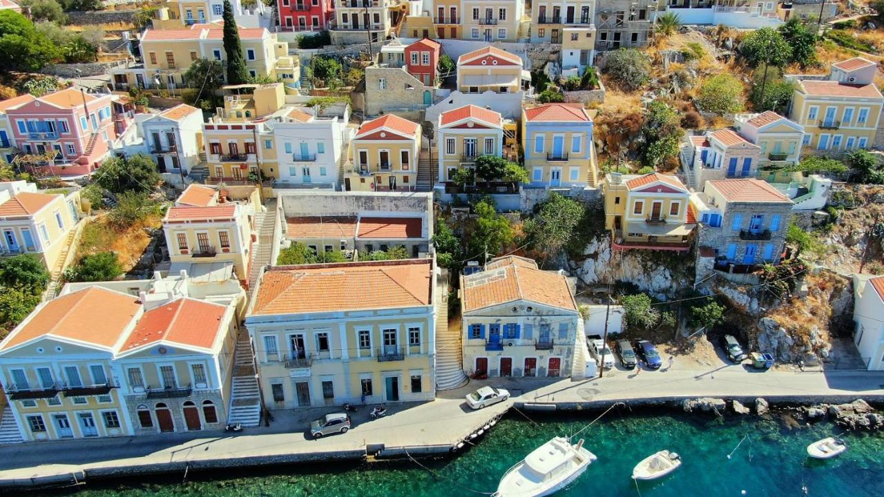 Villa Pitini Nikos House à Symi Extérieur photo